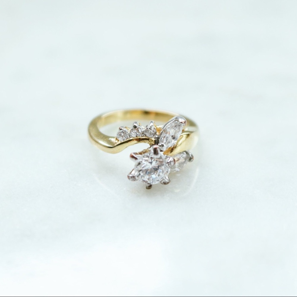 Vintage Floral and Gold Ring